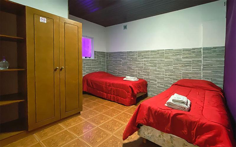 Hostel El Salto El Chalten Bagian luar foto